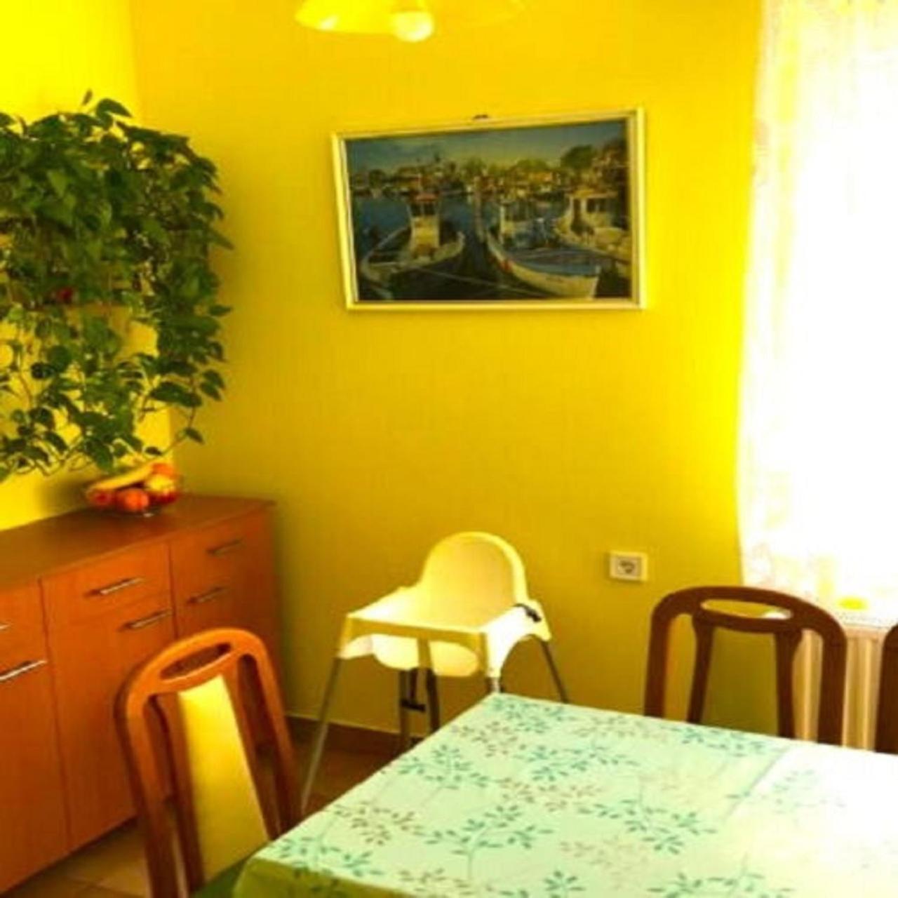Sziszi Nyaralohaz Apartment Balatonszarszo Exterior foto